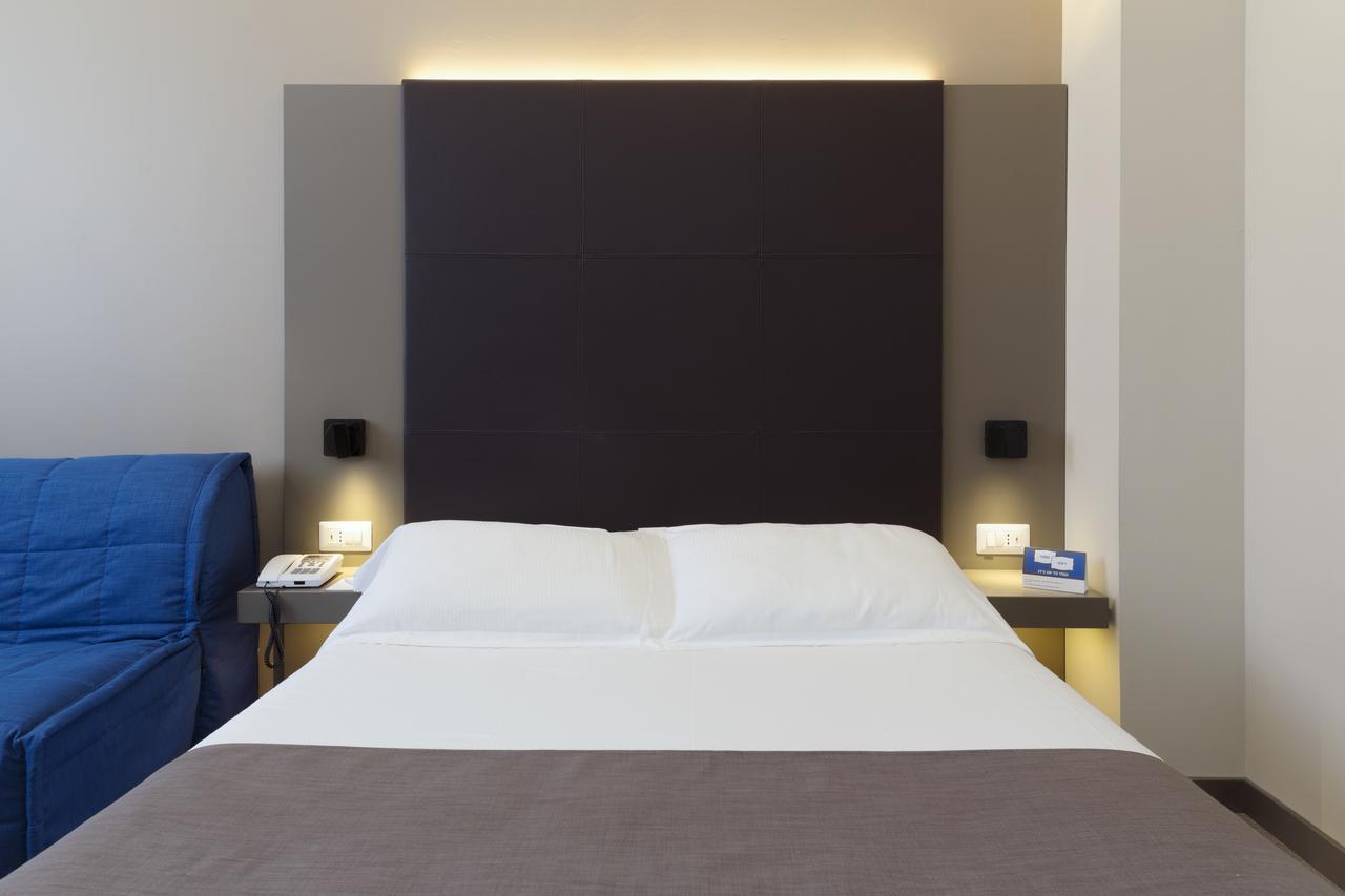 City Hotel & Suites Foligno Exterior foto