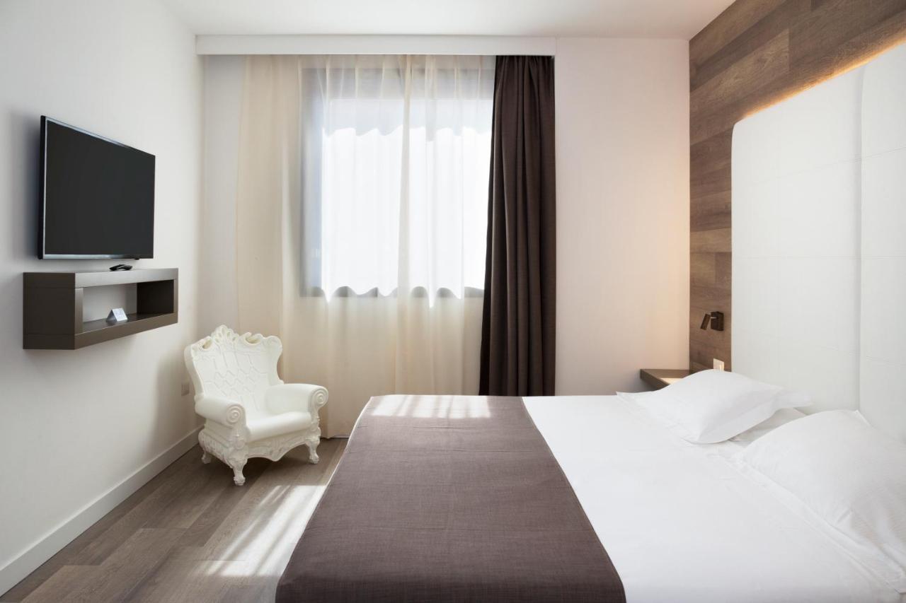 City Hotel & Suites Foligno Exterior foto